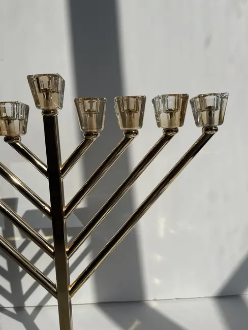 חנוכייה מקריסטל דגם "ספיר"