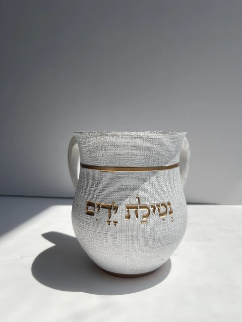 נטלה מהודרת מפולימר